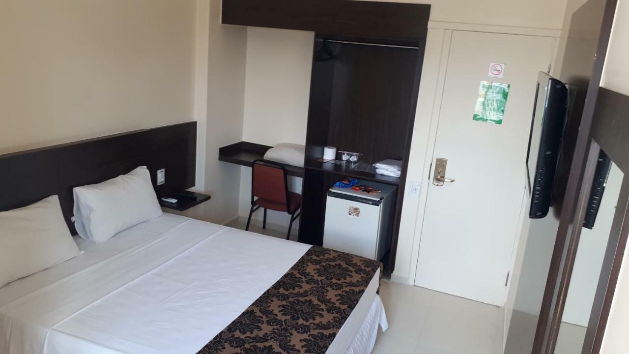 Hotel Center Patos